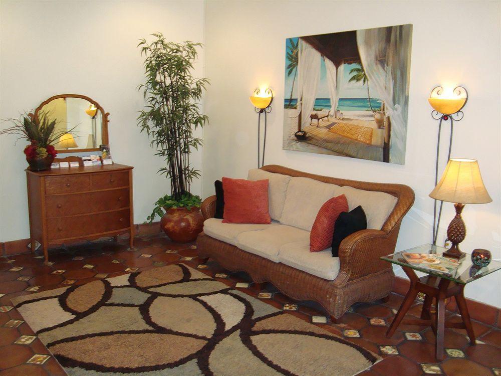 The Pershing Suites West Palm Beach Exterior photo